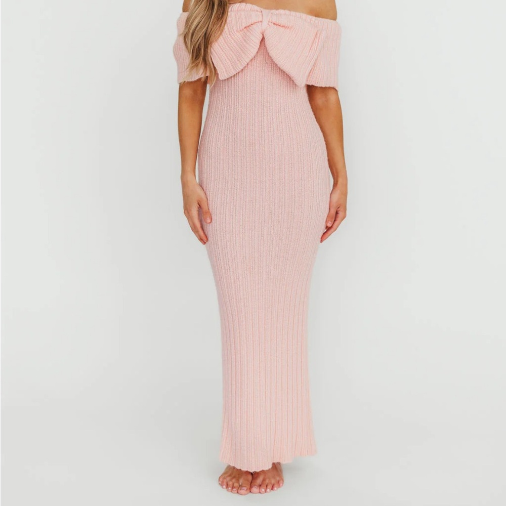 Chic Strapless Pink Knit Dress
